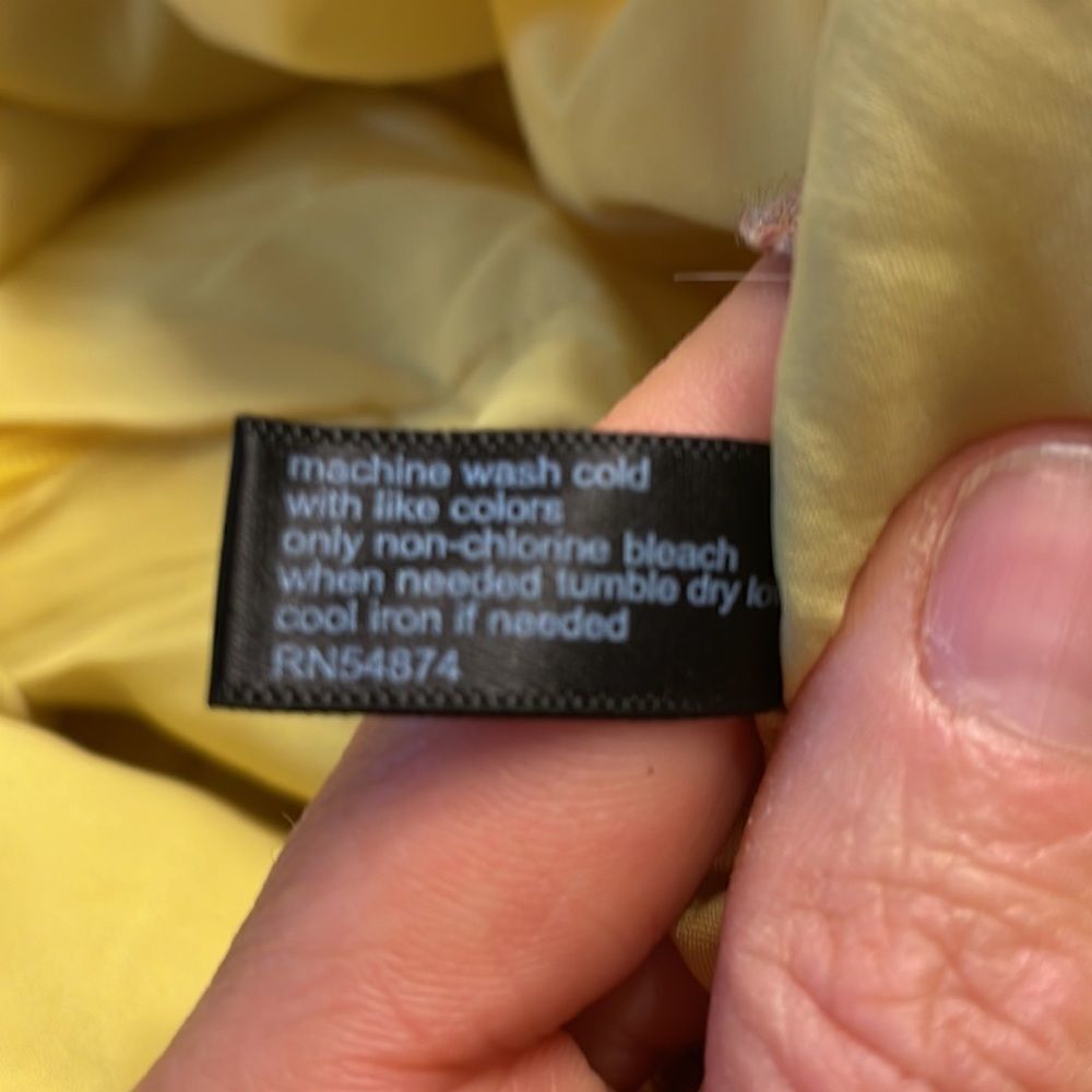 woman’s yellow pencil skirt - Picture 7 of 9